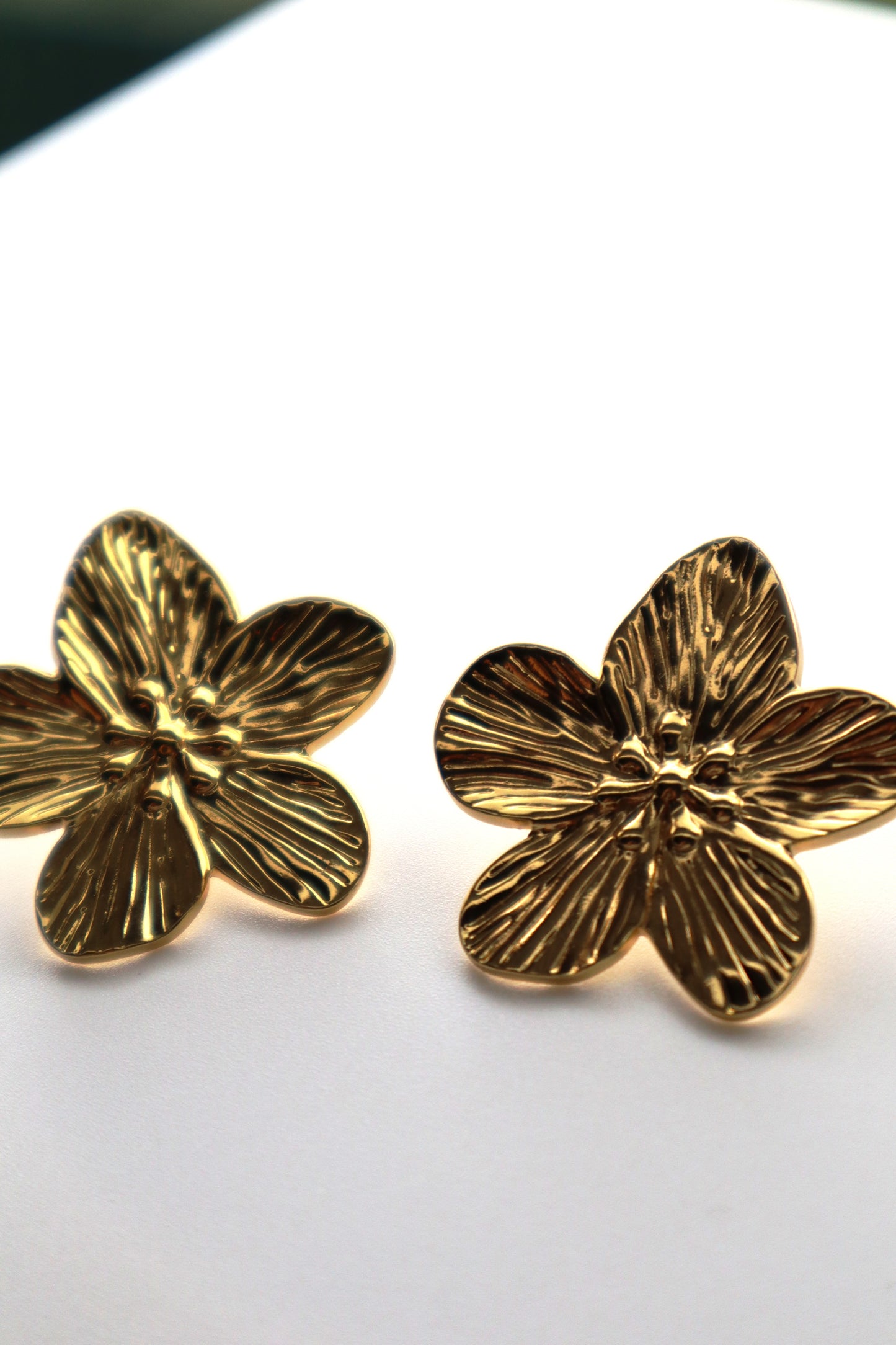 Flower Earrings 🌺