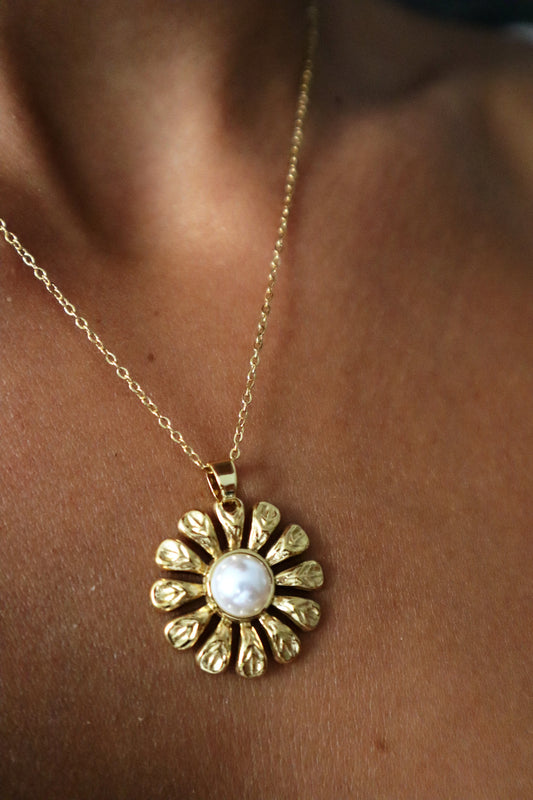 Fira Necklace