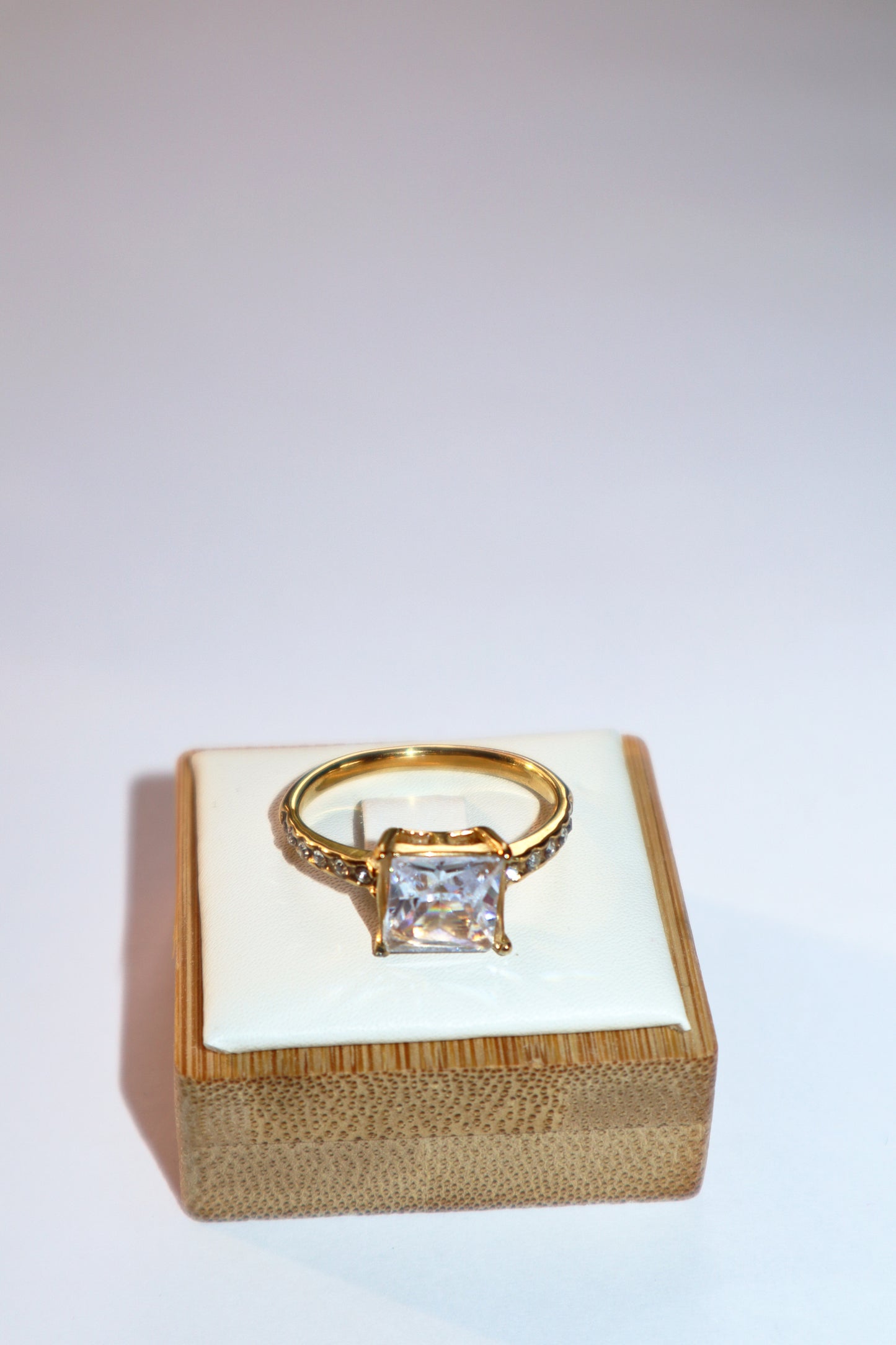 Eleanor Ring